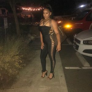 Fashion nova jumpsuit